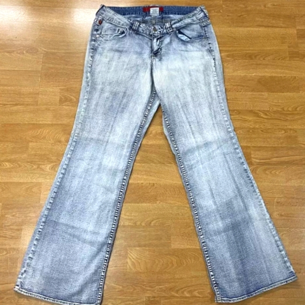 Vintage YMI jeans women size 14 Y2K flare bootcut 32x32 90s 10-10.5 rise